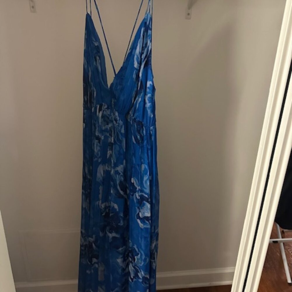 Elegant Halston Blue Floral Gown – New!!
